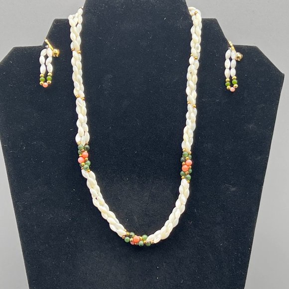 Vintage Coral, Jade & Pearl necklace and earrings - Picture 4 of 15